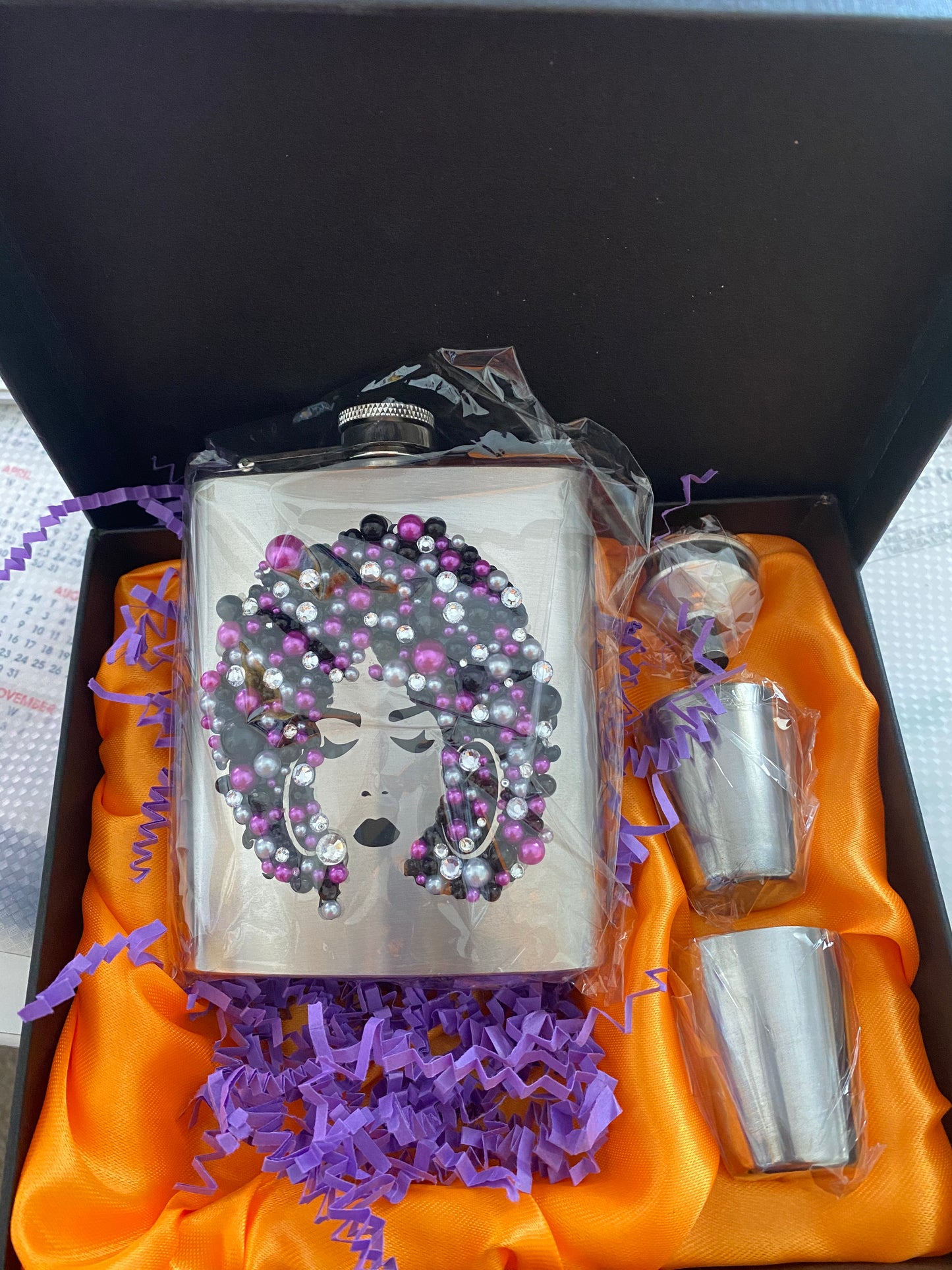 Flasks with rhinestones