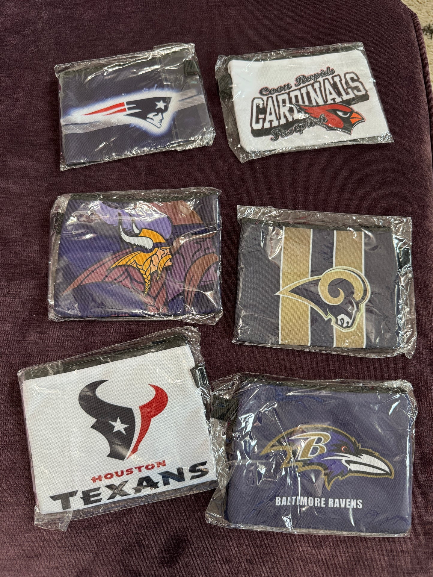 🏈 Product Description: Football‑Inspired Coin Purse