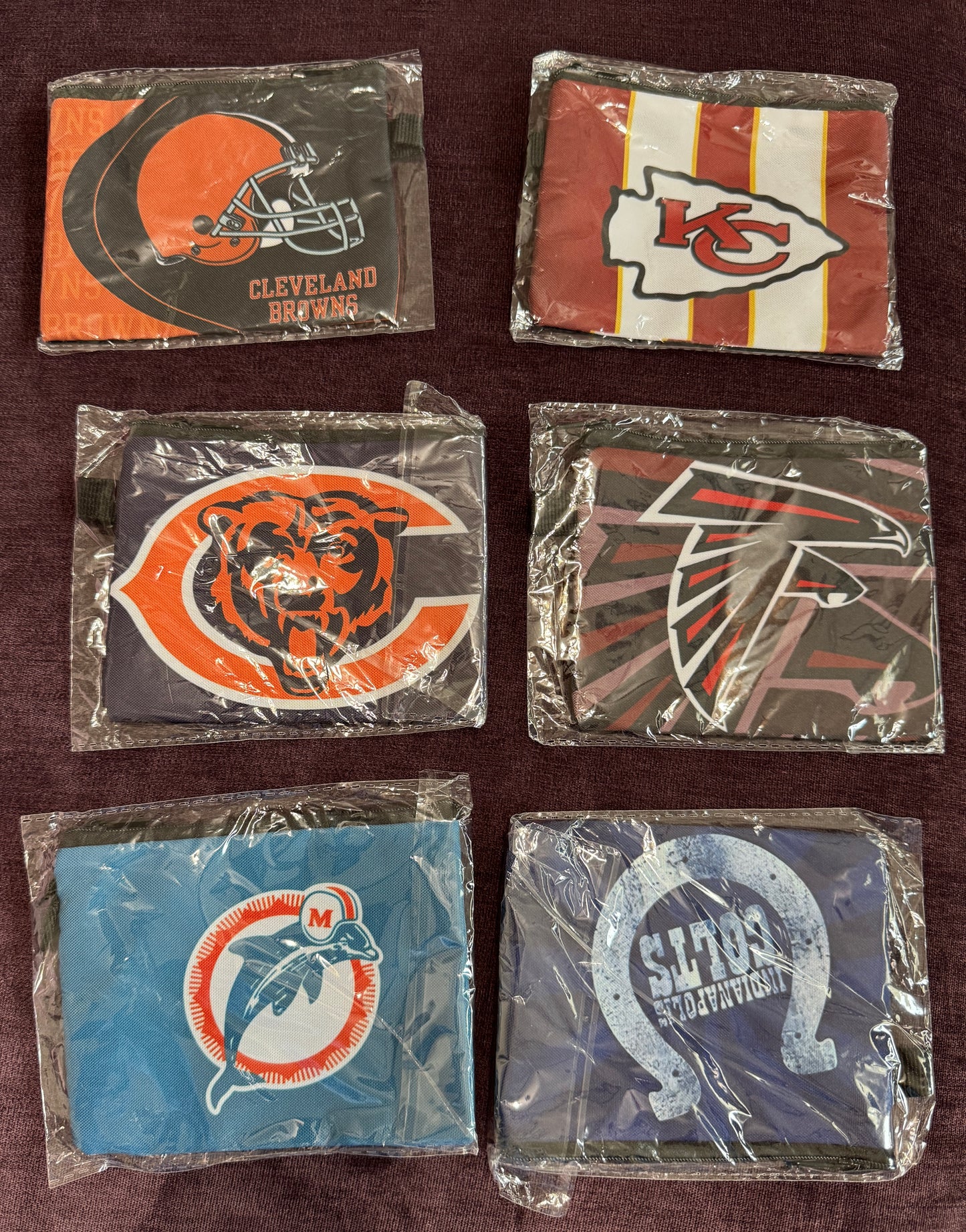 🏈 Product Description: Football‑Inspired Coin Purse