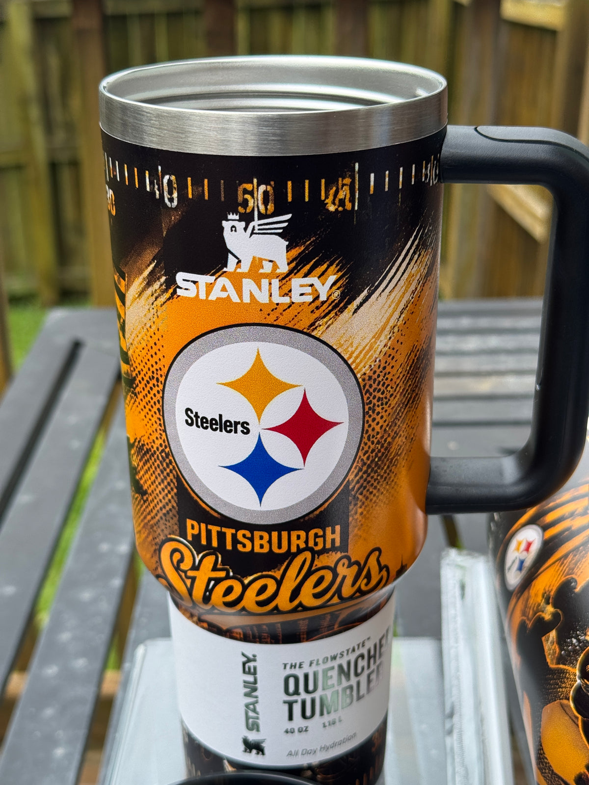 Pittsburgh 40 oz cup
