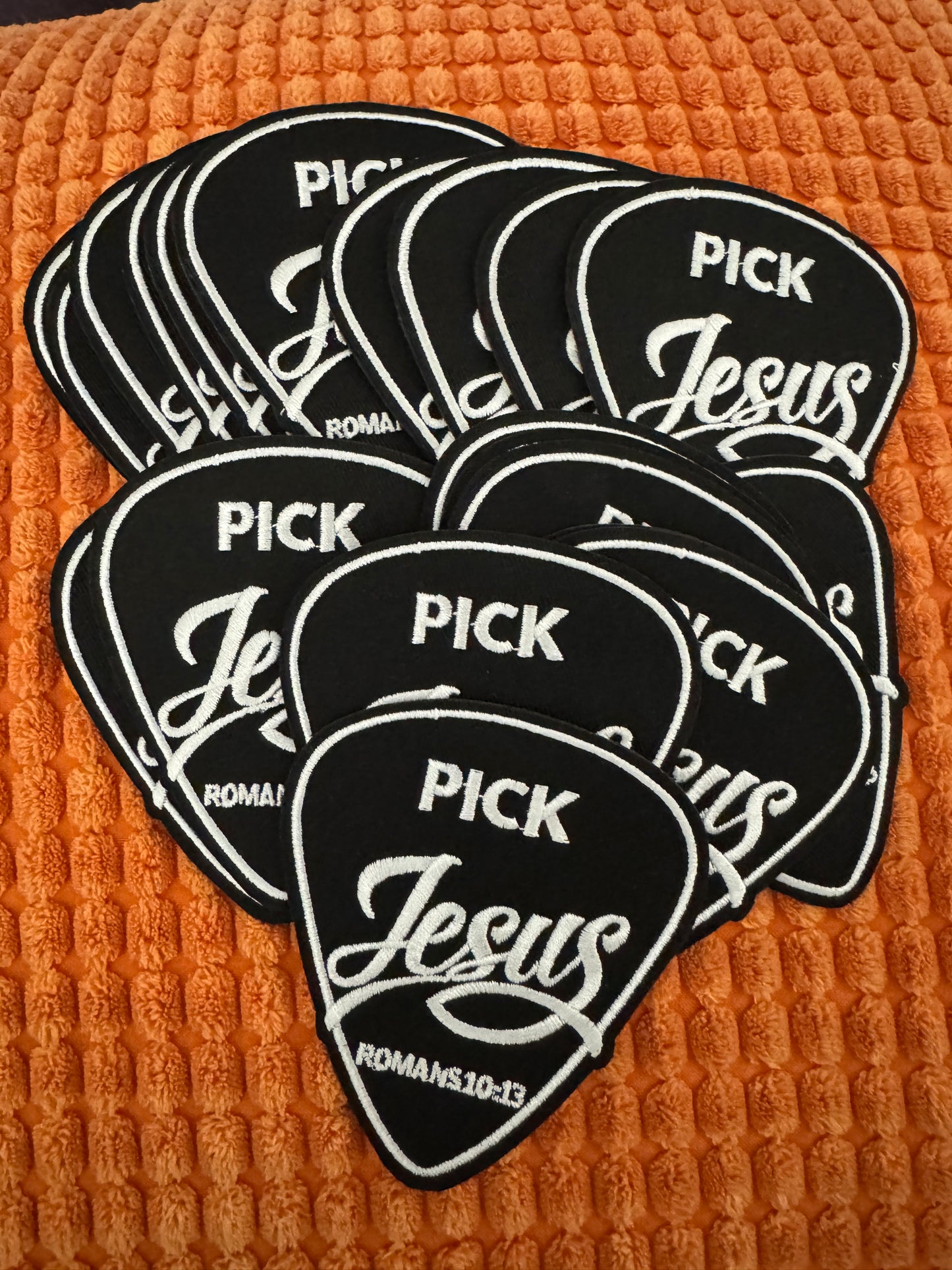 Pick Jesus Romains 10:13 embroidery patch