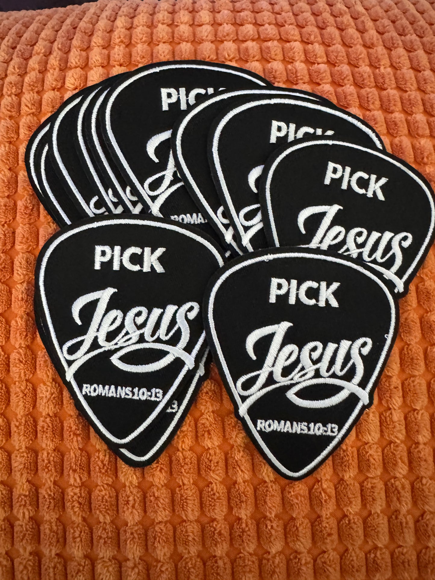 Pick Jesus Romains 10:13 embroidery patch