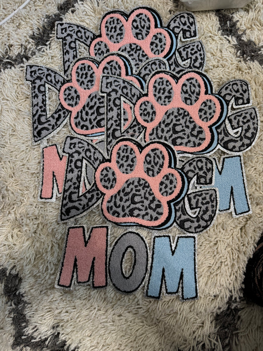 DOG MOM Chenille Patch for the lover in you, dog lover, pet mom patch, dog mom gift, dog mom apparel